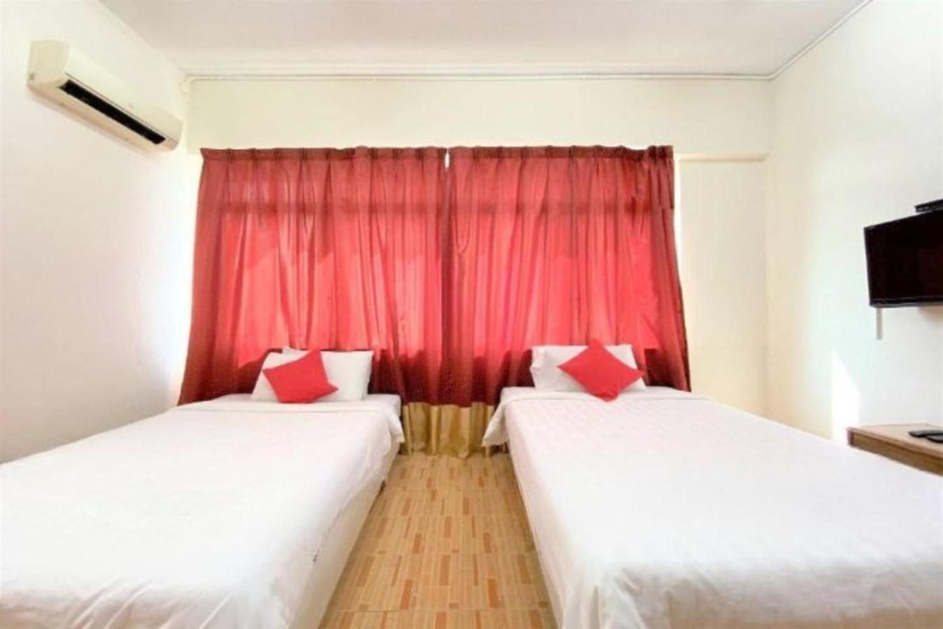 B Hotel Penang Джорджтаун Екстер'єр фото